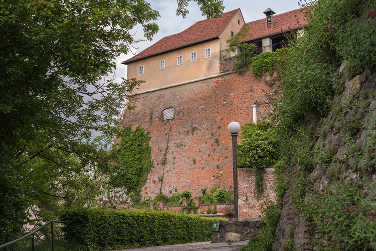 Schlossberg Befestigungen