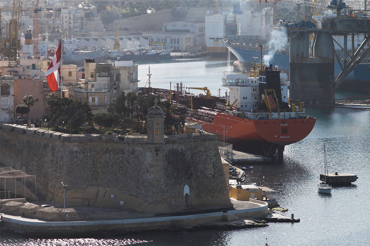 Ship in Dockyard Creek