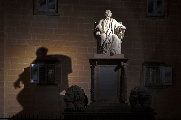 Statue in Dingli